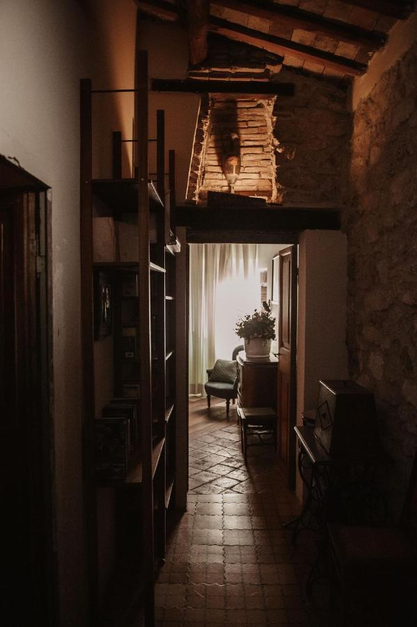 فندق Palazzetto Pergi Tolfa المظهر الخارجي الصورة