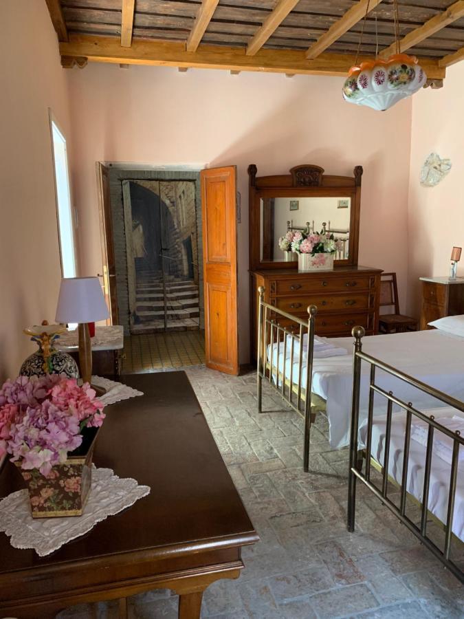فندق Palazzetto Pergi Tolfa المظهر الخارجي الصورة